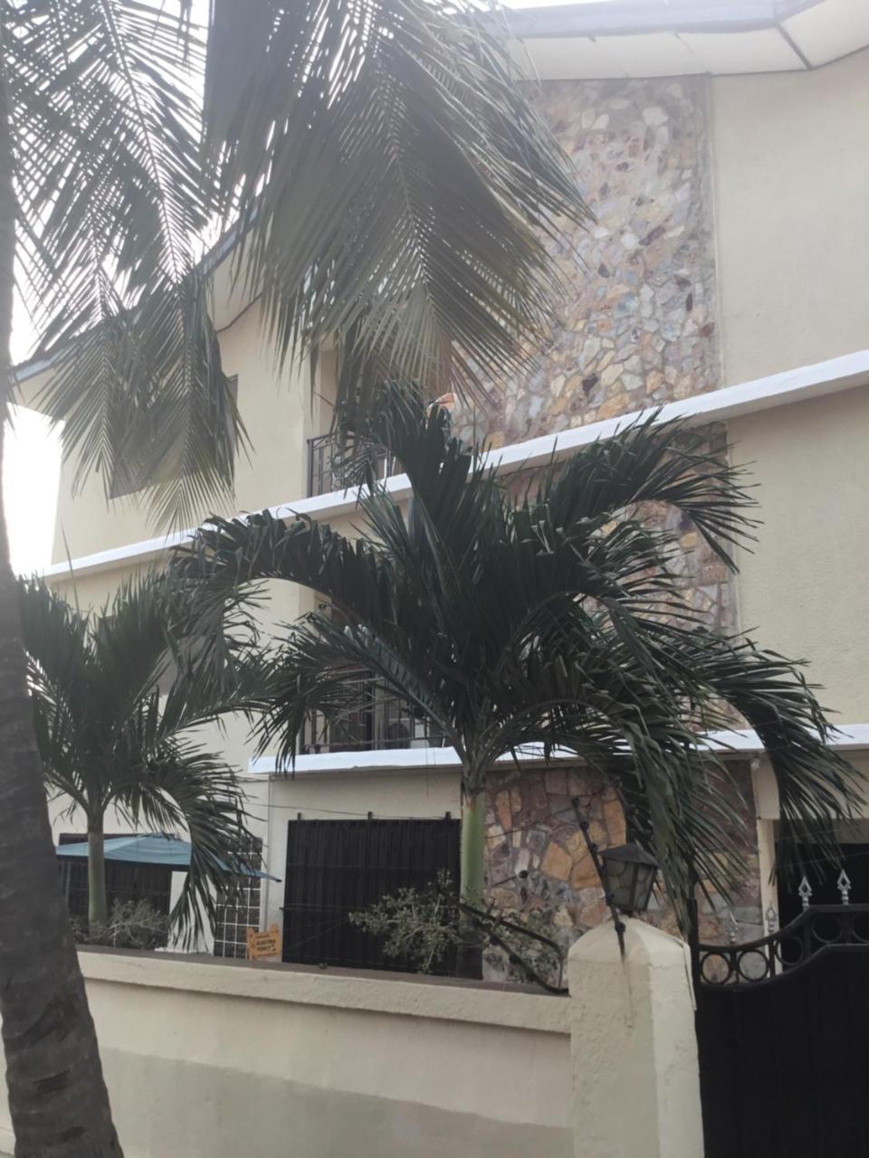 Jenos Hotels Acra Exterior foto
